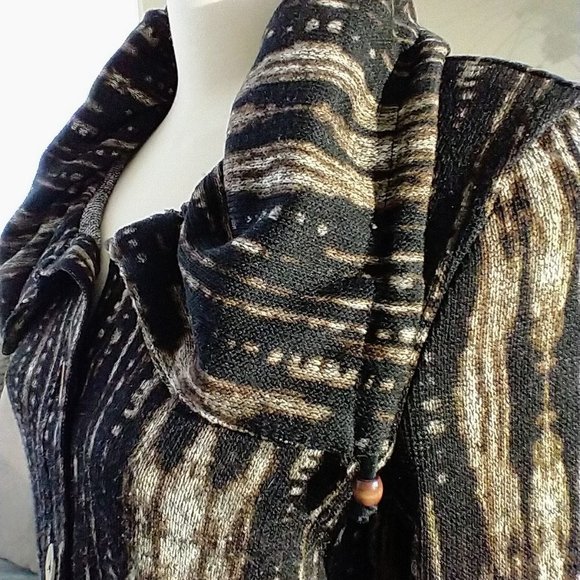 Cardigan in Earth Tone Colors - Picture 3 of 4